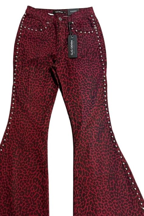 Red pants fashion