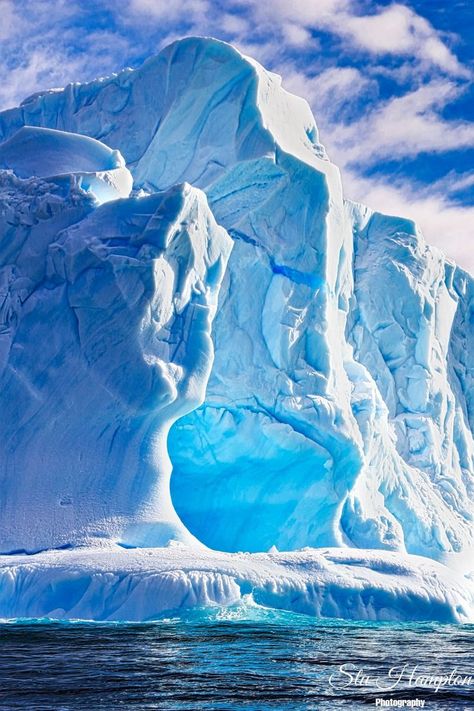 Incredible image by member Stuart Hampton📸 f/10 – 1/400 sec – ISO 100 – focal length 65mm Stuart writes, “On a recent trip (March 2020) to Antarctica we were on a zodiac adventure just off Hydrurga Rocks and came across this wonderfully coloured iceberg.” Push your photography skills and click the link to become a member. #antarctica #iceberg #antarcticaphotography Iceberg Photography, Icebergs Photography, Iceberg Painting, Antarctica Aesthetic, Antarctica Photography, Antarctica Travel, Online Photography Course, Environment Photography, East Of The Sun