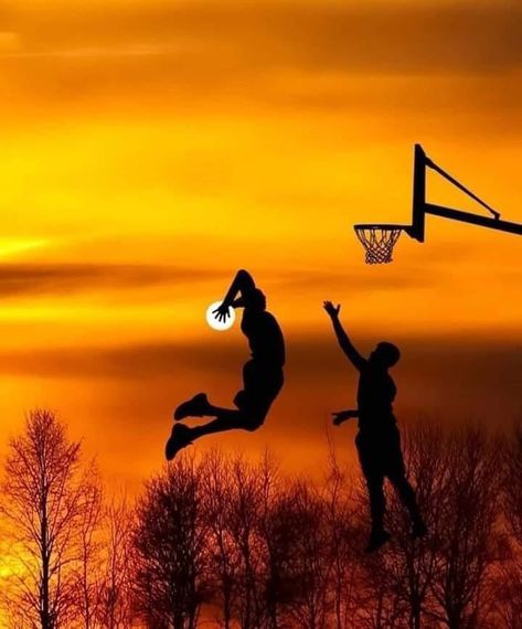 Cool Basketball Wallpapers, Basketball Background, Basketball Photos, Bola Basket, Shoot The Moon, Photography Club, Basketball Photography, Basketball Wallpaper, Basketball Art