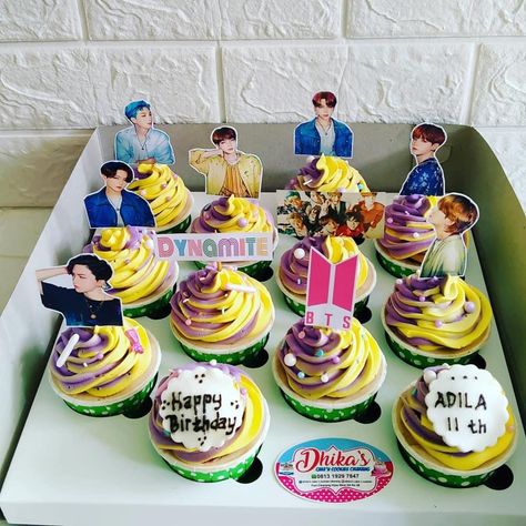 Bts Cupcakes, Army Cupcakes, Cop Cake, Bts Party, 21st Bday Cake, Surprise Birthday Decorations, Bts Cake, Kpop Theme, Army Party