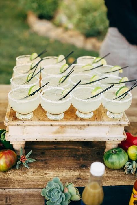 Mini Margaritas Wedding, Bar For Engagement Party, Disposable Margarita Glasses, Custom Margarita Glasses, Margarita For Wedding, Margarita At Wedding, Margarita Party Aesthetic, Cute Margarita Glasses, Margarita Bar For Wedding