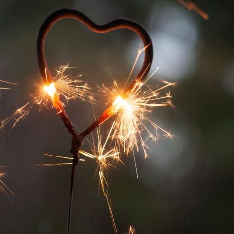 Sparklers At Wedding, Heart Shaped Sparklers, Wedding Sparklers, Heart Wedding, Artistic Photography, Make A Wish, Birthday Greetings, Big Day, Special Day