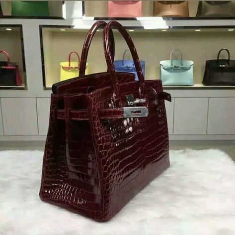 Red Birkin Bag, Red Birkin, Birken Bag, Hermes Birkin Handbags, Birkin Handbags, Luxury Bags Collection, Rich Girl Aesthetic, Couture Mode, Luxury Purses