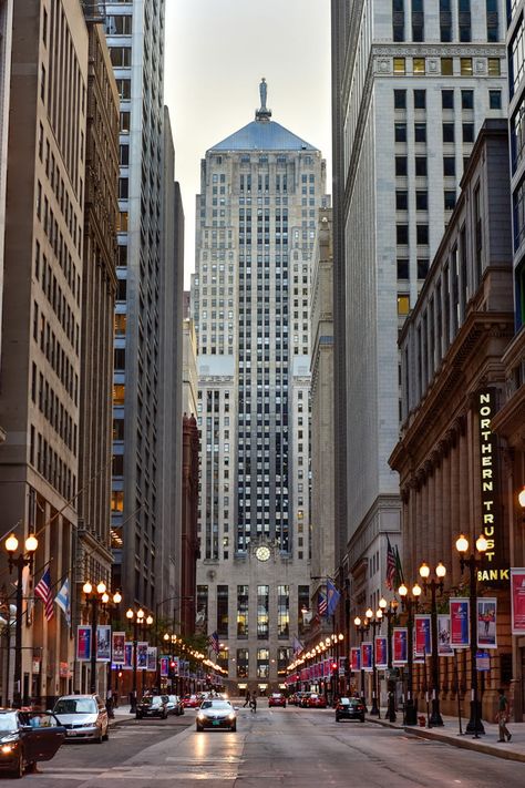 Chicago Board Of Trade, Chicago Buildings, Chicago Aesthetic, City Life Photography, Chicago Pictures, Chicago Street, Visit Chicago, House Deco, Chicago History