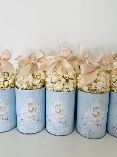 Cinderella Party Favors, Cinderella Wedding Theme, Baby Party Themes, Popcorn Favor, Popcorn Favors, Favors Ideas, Cinderella Party, Cinderella Wedding, Golden Birthday