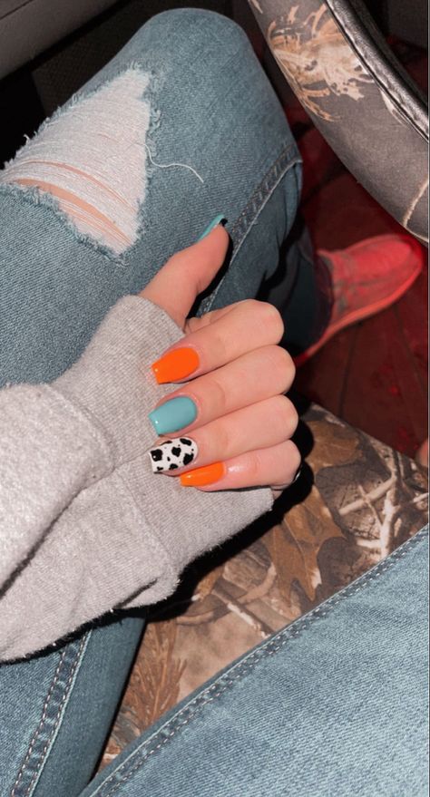 Cow Print Acrylic Nails, Country Nail Designs, Nails Western, Country Acrylic Nails, Rodeo Nails, Cowboy Nails, Western Nails, Teal Nails, Country Nails