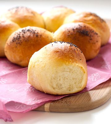 Pan suave Soft Sweet Bread Recipe, Pane Dolce, Cuban Cuisine, Hot Bread, Cuban Recipes, Bread Recipes Sweet, Sweet Roll, Sweet Bread, Bread And Pastries