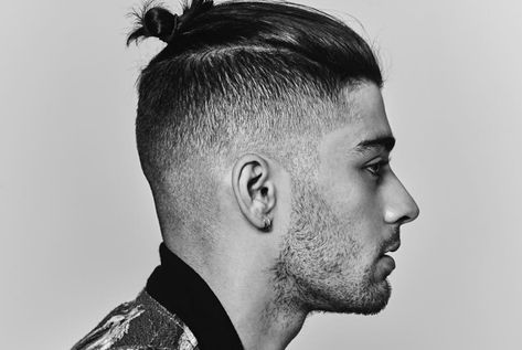 Man Bun Haircut, Long Straight Hairstyles, Man Bun Undercut, Braided Man Bun, Man Bun Hairstyles, Popular Mens Hairstyles, Top Bun, Taper Fade Haircut, Top Knot Hairstyles