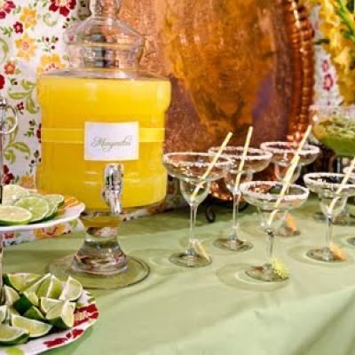 Welcome to Margaritaville Party {Adult Party Ideas} Margaritaville Party, Margarita Party, Margarita Bar, Fiesta Bridal Shower, Tacos And Tequila, Taco Party, 5 De Mayo, Taco Bar, Drink Station