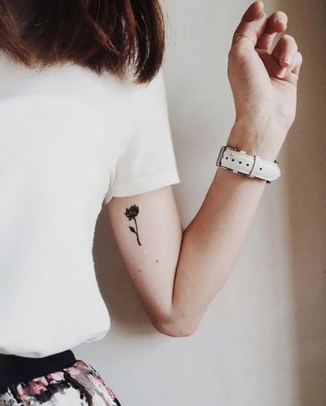 50 Simple & Elegant Tattoo Ideas For Women Think Tattoo, Inner Arm Tattoo, Tattoo Trend, Tattoo Zeichnungen, Best Tattoos For Women, Tattoo Feminina, Snake Tattoo, Elegant Tattoos, Trendy Tattoos