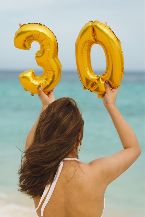 30th Birthday Photoshoot Ideas Birthday Pool Photoshoot Ideas, 30th Beach Birthday, 30th Birthday Photoshoot Ideas, 30th Birthday Photoshoot, Creative Beach Pictures, Birthday At The Beach, Yellow Toe Nails, Pool Photoshoot, Birthday Photoshoot Ideas