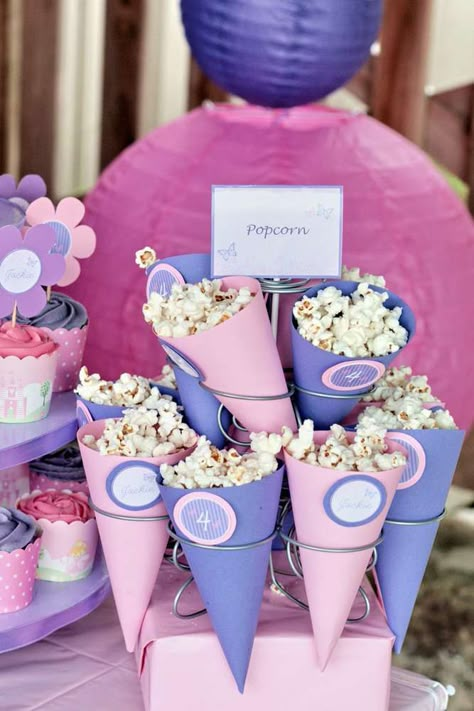 Pink and Purple Birthday Party Ideas | Photo 2 of 23 | Catch My Party Pink And Purple Birthday Party, Purple Birthday Party Ideas, Pink And Purple Birthday, Pink Purple Party, Princess Sofia Birthday, Lila Party, Princess Sofia Party, Sofia The First Birthday Party, Purple Birthday Party