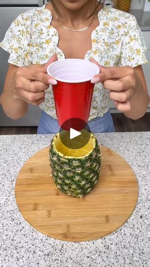 62K views · 373 reactions | We didnt know you can do this with a pineapple! 😍🍍💖 
#cookingathome#realfood#realestateagent#cookingtips#realestate#realsvideofemaleleaders#model#model#relatable#cutegirlreels#girlpower#fyp | The Shab Kitchen | The Shab Kitchen · Original audio Pineapple Hack, Creative Tiktok, The Shaba Kitchen, Charcuterie Display, Charcuterie Appetizers, Bagel Bites, Fruit Displays, Fruit Display, Pineapple Chicken