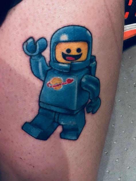 Lego Tattoo Ideas, Lego Spaceman, Lego Tattoo, Marvel Tattoo Ideas, Art Tattoo Ideas, Johnny Thunders, Gamer Art, Birthday Tattoo, Movie Tattoo