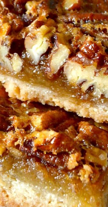 Easy Pecan Pie Bars, Pecan Desserts Recipes, Pecan Bars Recipe, Lemon Health, Pecan Pie Bar, Pecan Pie Bars Easy, Easy Pecan Pie, Pie Bars Recipe, Pecan Pie Bars Recipe