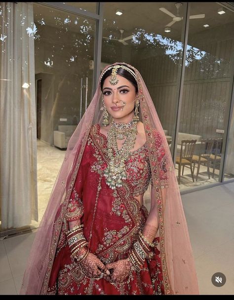 Classic Indian wedding dress / Indian wedding dress/ beautiful Indian wedding dress, Indian bride #classic #bride #makeup #Indian #IndiIndian wedding dress #wedding dress #Indian fashion #fashion Bridal Lehenga Indian Brides, Bridal Duppata Indian Weddings, Marwadi Lehenga, Marwadi Bride, Bollywood Brides, Wedding Dress Indian, Bride Lehenga, Beautiful Indian Wedding, Red Bridal Lehenga