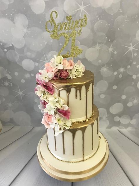 2 tier 21st gold drip cake 2 Tier Birthday Cake For Women, White And Gold Cake, Gold Drip Cake, Tier Birthday Cake, Tiered Cakes Birthday, Tiered Cake Design, 2 Tier Cake, Gold Drip, Birthday Cakes For Women