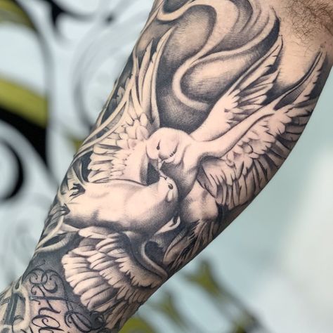 Instagram post by Andrea Sparkley • Dec 17, 2018 at 12:03pm UTC Doves Tattoo, Dove Tattoo, Vicenza Italy, White Doves, Animal Tattoos, Body Art, Instagram Post, Tattoos, Instagram Posts