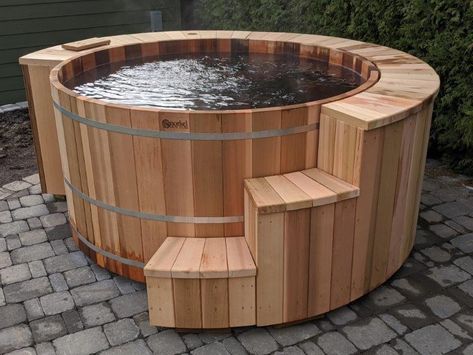 Tub Nook, Whirlpool Deck, Wooden Hot Tub, Soft Tub, Round Hot Tub, Hot Tub Landscaping, Deck Piscina, Hot Tub Surround, Hot Tub Patio