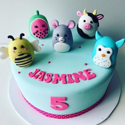 Squishmallows Cookies, Squishmallow Cake Pops, Squishmallow Cupcake Cake, Squishmallow Birthday Cake Ideas, Squish Mallow Cake, Squishmallows Cakes, Squish Mellow Birthday Cakes, Squishmallows Cake Ideas, Squishmallow Cupcakes