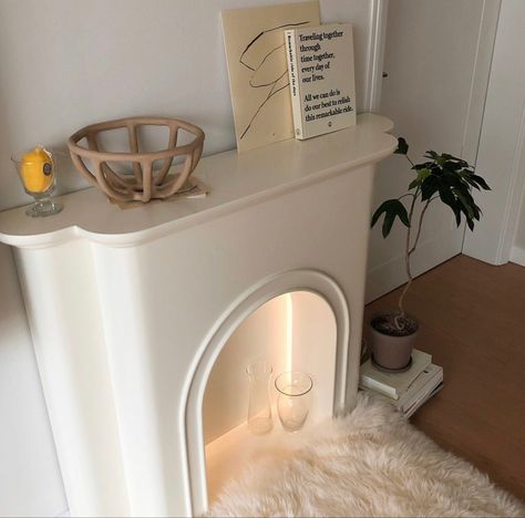 Tiny Faux Fireplace, Faux Fireplace Storage, Living Room Korean, Faux Fireplace Ideas, Fireplace Apartment, Fake Fire, Coffee Shop Decoration, Photography Studio Decor, Portable Fireplace