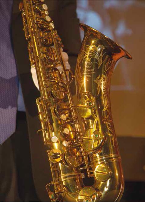 John Coltrane’s Selmer Mark VI Tenor Sax made in Paris about 1965, donated to the Smithsonian Institute. Selmer Saxophone, Bari Saxophone, Vintage Saxophones, New York City Night, Jazz Saxophone, John Coltrane, Woodwind Instrument, Saxophones, Brass Instruments