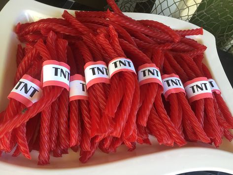 TNT  licorice treat for Call Of Duty party theme #armytheme #callofduty #tnt Call Of Duty Birthday Party Decorations Diy, Call Of Duty Zombies Birthday Party, Call Of Duty Birthday Party Food, Call Of Duty Centerpieces, Ww2 Themed Party, Call Of Duty Birthday Party Decorations, The Last Of Us Party, Call Of Duty Birthday Party Ideas, Call Of Duty Theme Party