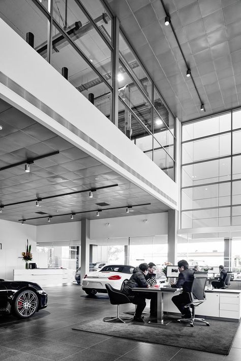 Car Dealership Design, Automotive Showroom, Car Showroom Interior, Dealership Showroom, Car Showroom Design, Laferrari Aperta, Illuminated Signage, Retail Office, Garage Loft