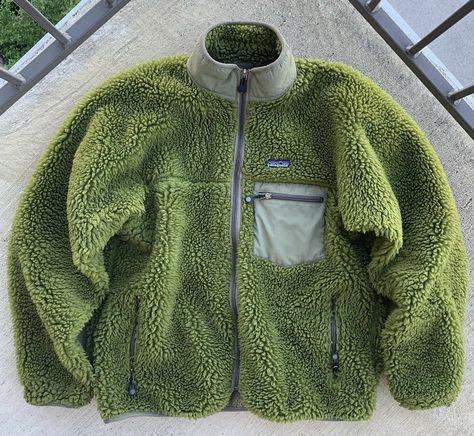 Fleece Aesthetic, Garment Of Praise, Patagonia Fleece Jacket, Fleece Outfit, Cold Weather Outfit, Jumper Outfit, Patagonia Fleece, Fashion Attire, Japanese Outfits