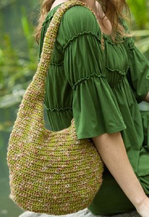 Hobo Bag Crochet Pattern from Red Heart Yarn | FaveCrafts.com Crochet Hobo Bag, Hobo Bag Patterns, Crochet Bag Pattern Free, Bag Pattern Free, Granny Square Bag, All Free Crochet, Crochet Purse Patterns, Crochet Bags Purses, Red Heart Yarn