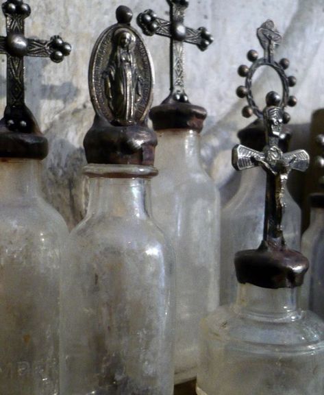 Sacricore Aesthetic, Ptolemaea Aesthetic, Stigmata Aesthetic, Yennefer Of Vengerberg, Altered Bottles, Southern Gothic, Gothic Aesthetic, Bottles And Jars, Martini