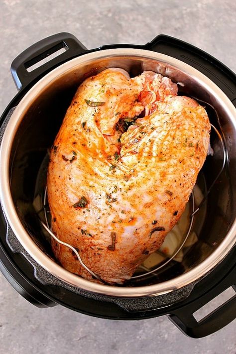 Instant Pot Turkey Breast Recipe - Crunchy Creamy Sweet Preparing Thanksgiving Dinner, Thanksgiving Food Sides, Arroz Frito, Turkey Breast Recipe, Thanksgiving Recipes Side Dishes, Thanksgiving Food Desserts, Turkey Recipes Thanksgiving, Cooked Chicken, Breast Recipe