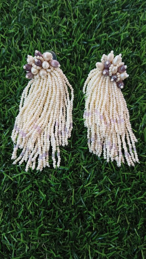 Moti Earrings Pearls, Moti Earings Design, Handmade Earings, Beaded Necklace Diy, Necklace Diy, Diy Necklace, Very Well, Earrings Handmade, Wellness Design