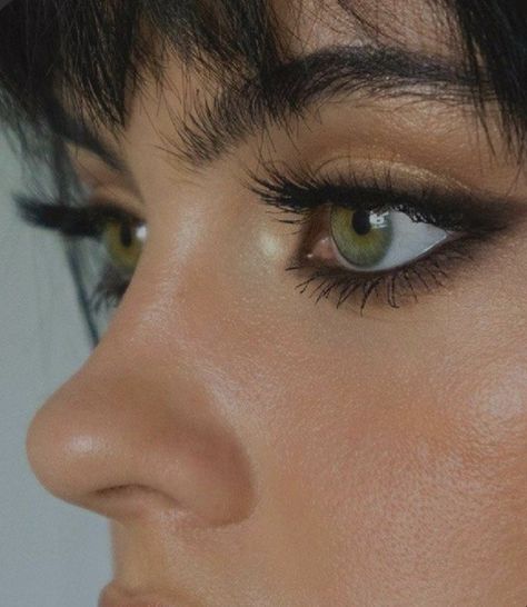 ITALIAN GIRL MAKEUP Maquillage On Fleek, Concert Makeup, Smink Inspiration, Beauty Make-up, Makijaż Smokey Eye, Edgy Makeup, Makeup Eye Looks, Eye Makeup Art, Make Up Looks