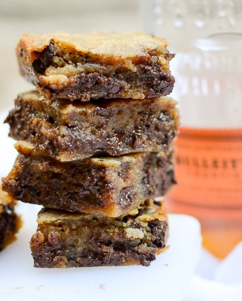 Bourbon Dessert, Brown Butter Bourbon, Bourbon Cookies, Bourbon Brownies, Butter Bourbon, Boozy Baking, Bourbon Chocolate, Chocolate Blondies, Bourbon Recipes