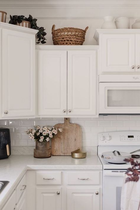 How to Decorate Above Your Kitchen Cabinets - Decoholic