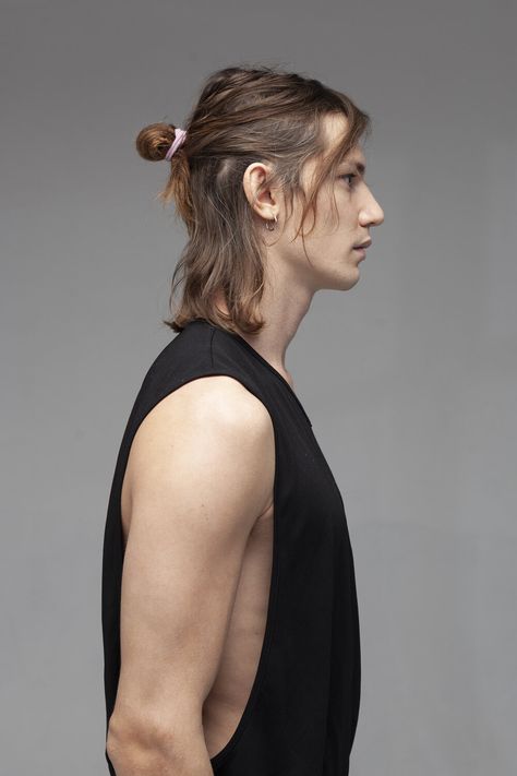 Man Bun Side Profile, Men’s Long Hair Straight, Masc Hairstyles For Long Hair, Male Long Hairstyles, Men's Long Hairstyles Straight, Man Ponytail, Male Portrait Poses, Pulled Back Hairstyles, Mens Hairstyles Thick Hair