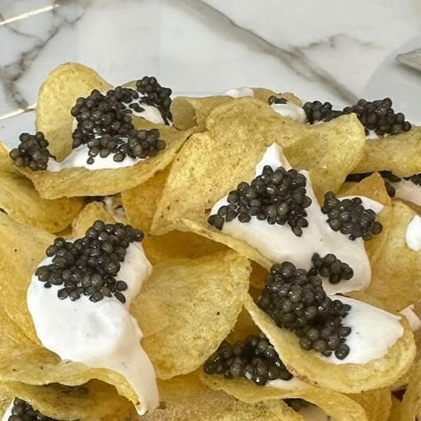 @chevremiami on Instagram: "Not on the Menu but we can make a special request! Thanks for coming!   📸: @luizatramontina  #goldengoatcaviar #caviar #gourmet #luxuryfood #sturgeon caviar #roe #fisheggs #caviartasting #caviarbump #caviartasting #caviarparty #sturgeon" Chips And Caviar, Caviar Spread, Caviar Aesthetic, How To Serve Caviar, Caviar Bar, Caviar Appetizers, Golden Goat, Caviar Recipes, Thanksgiving Meals