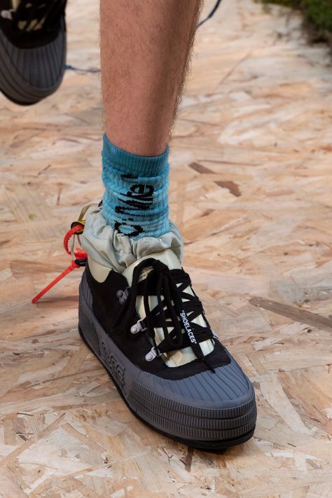 Off-white Spring 2020 Men's Fashion Show Details | The Impression Men Fashion Show, Shoe Inspo, Mens Designer Fashion, 2019 Fashion, Puma Platform Sneakers, Dream Shoes, Mens Fashion Trends, Ulla Johnson, Womens Fashion Trends