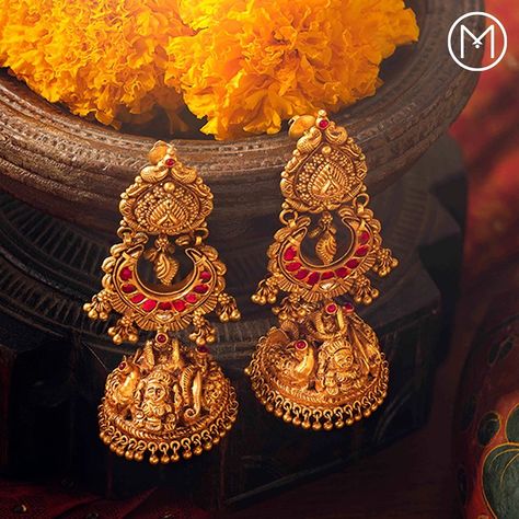 Long Jhumka Earrings Gold Indian, Chandbali With Jhumka Gold, Gold Jhumki New Design, Antique Jumka Gold, Gold Earrings Indian Wedding Bridal, Antique Jhumkas Gold Temple Jewellery, Temple Jewelry Jhumkas, Jhumki Designs Gold Indian Bridal, Grt Jewellers Necklace Set