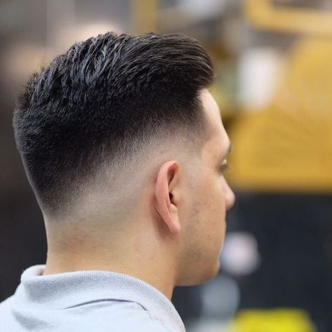 Haircut For 2023, Man's Hairstyle, Barber Haircuts, Hair Cut Guide, Drop Fade Haircut, Drop Fade, Beard Haircut, Gents Hair Style, Men's Hairstyle