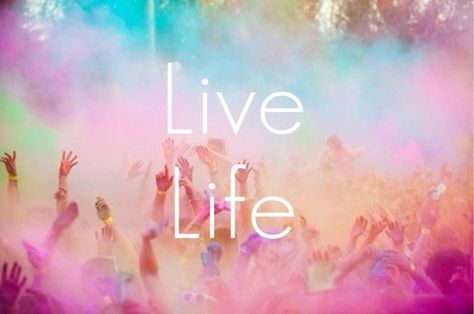 Live life Tumblr Summer Pictures, Run Photography, Run Aesthetic, Bucket List For Girls, Colour Run, Holi Powder, Young Wild Free, Rainbow Colour, Holi Festival