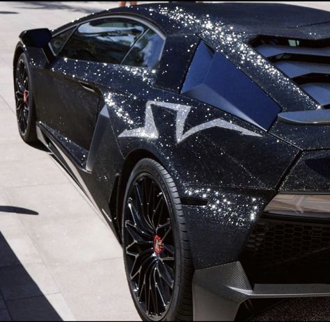 Black Sparkle Car Wrap, Glitter Car Aesthetic, Glitter Wrapped Car, Glitter Car Wrap, Beautiful Horses Wild, Black Corvette, Bridal Car, Glitter Car, Rich Cars