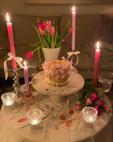 Candlelit Valentine’s Day Table with pink tulips, ribbons and love letters 21st Birthday Table Decorations, Cute Pink Cake, Valentine's Day Aesthetic, Galentine's Party, Bolo Vintage, 20th Bday, Cake Cute, Sweet Sixteen Birthday Party Ideas, Picnic Birthday Party