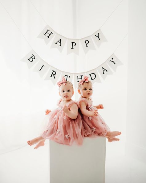 First Birthday Twins Photoshoot, First Birthday Twins, First Birthday Shoot, Twins Photoshoot, Twins First Birthday, Birthday Twins, Twin Girl, First Birthday Pictures, Twins 1st Birthdays