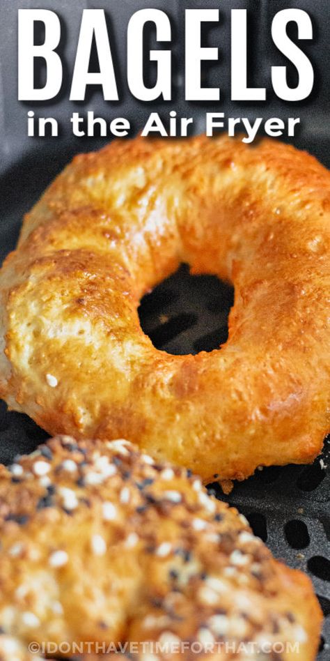 air fryer bagels in the air fryer with writing Air Fryer Bagels, Breakfast Bagels, Bagel Recipe Easy, Fried Recipes, Bagels Recipe, Bagel Toppings, Airfryer Recipes, Homemade Bagels, Bagel Sandwich