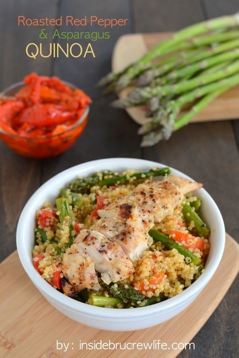 Quinoa Asparagus, Asparagus Quinoa, 5 Ingredient Dinners, Easy Healthy Dinner, Roasted Red Pepper, Super Foods, Asparagus Recipe, Quinoa Recipes, Roasted Red Peppers