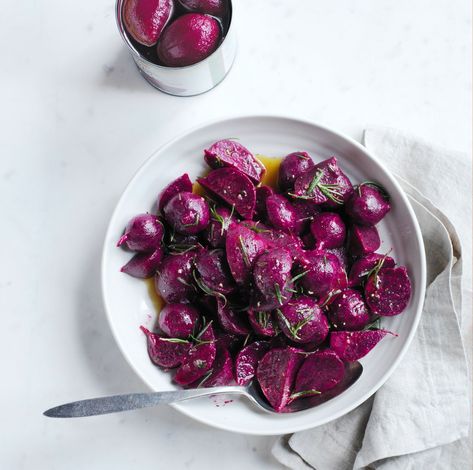 womansday Marinated Beets, Rosemary Recipes, Christmas Dinner Menu, Vegan Thanksgiving Recipes, Root Veggies, Beet Recipes, Passover Recipes, Thanksgiving Dishes, Vegan Thanksgiving