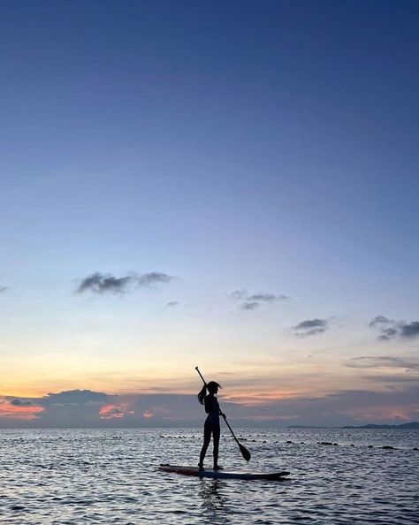 https://instagram.com/p/Cuk2wOHPCqa Getting out and exploring our oceans will show you just how magical they are ✨ Educating those around us to realize the impact one can make each time they are near the beach (or any body of water) is so powerful - all it takes is just one piece a day #plasticwaste #ocean #beach Extreme Sports Aesthetic, Zipline Outfit, Adventure Aesthetic, Body Of Water, Instagram Photo Ideas Posts, Skydiving, Summer Pictures, Future Life, Ocean Beach