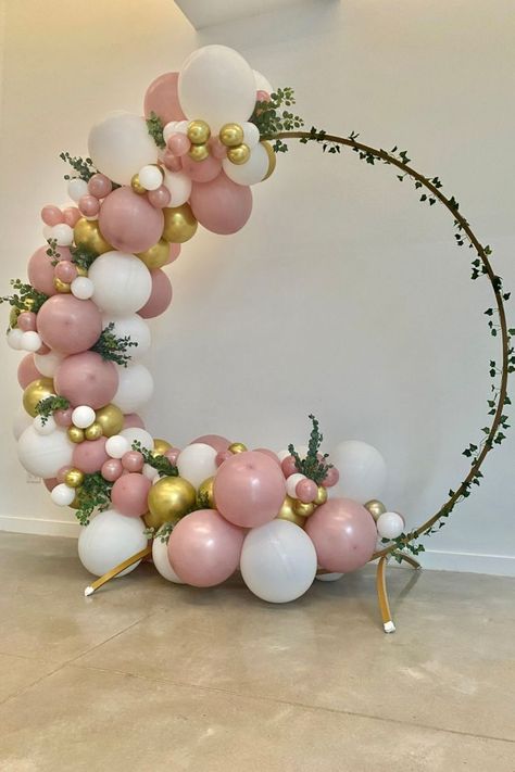 Diy Balloon Arch, Bride Diy, Bridal Shower Balloons, Simple Birthday Decorations, Diy Balloon, Birthday Party Theme Decorations, Blushing Bride, Birthday Balloon Decorations, Blush Bride